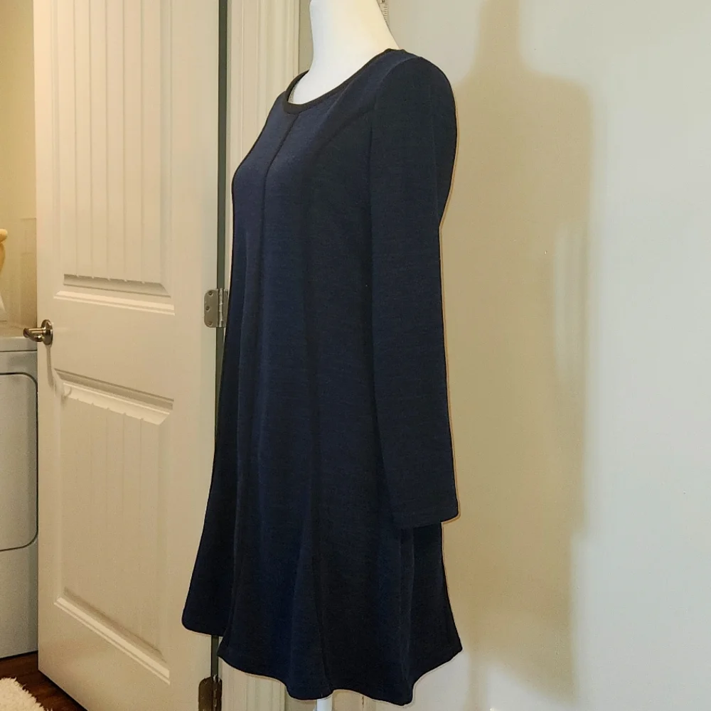 Neesha~ Long-sleeved Panel Trimmed Dress Navy Blue and Black Size M - Picture 3 of 5